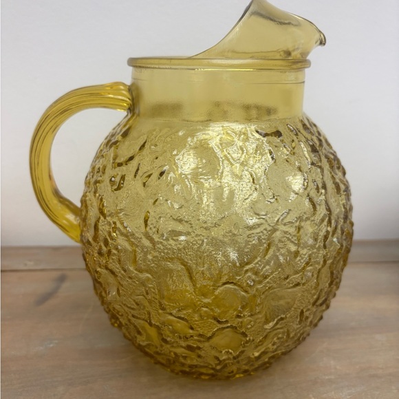 Vintage Anchor Hocking Lido Milano Crinkle Amber Honey Amber Ball Glass Pitcher - Picture 5 of 6